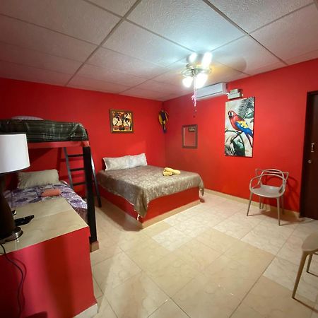 El Valle de Anton Windmill Hostal מראה חיצוני תמונה