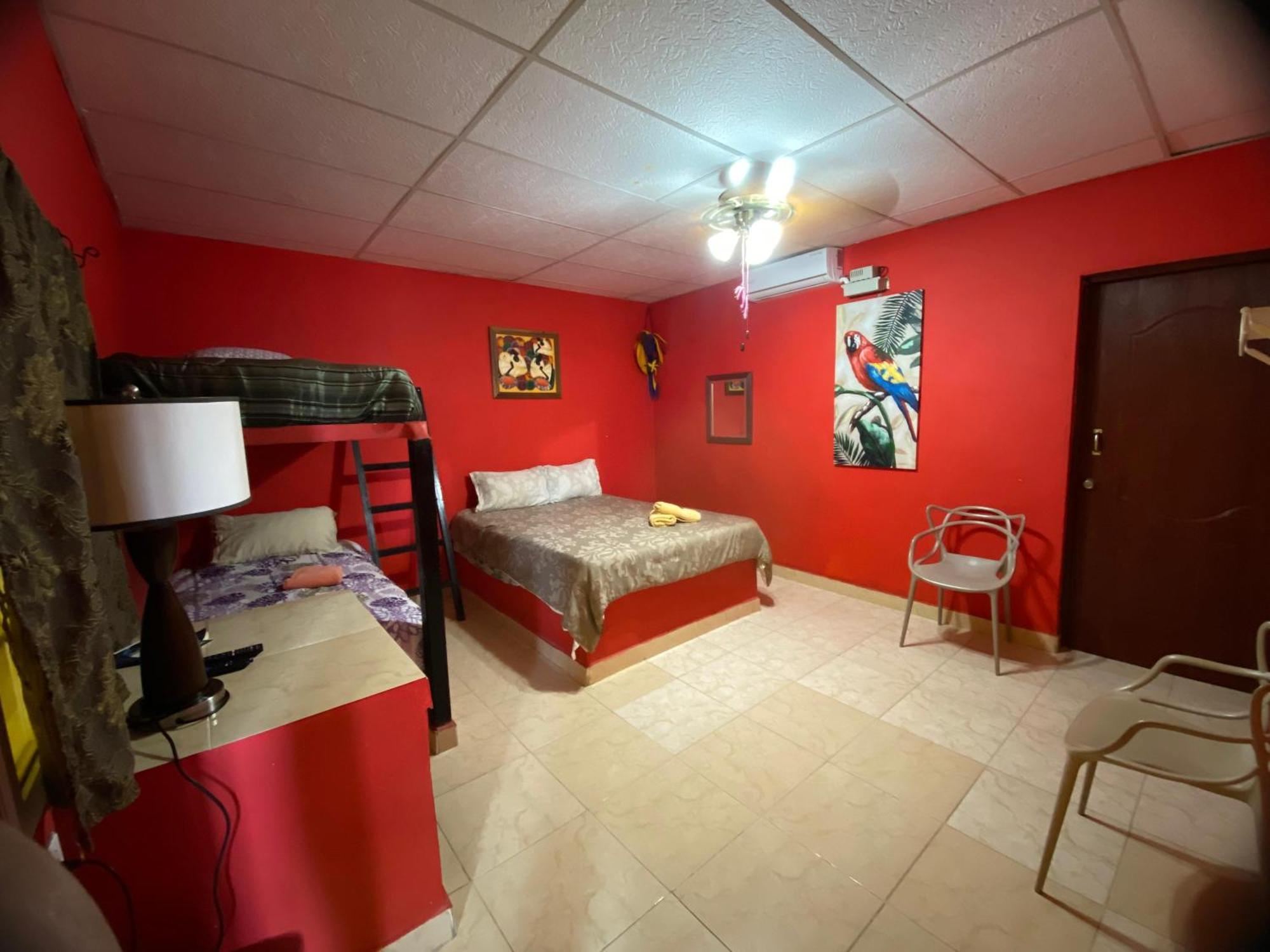 El Valle de Anton Windmill Hostal מראה חיצוני תמונה