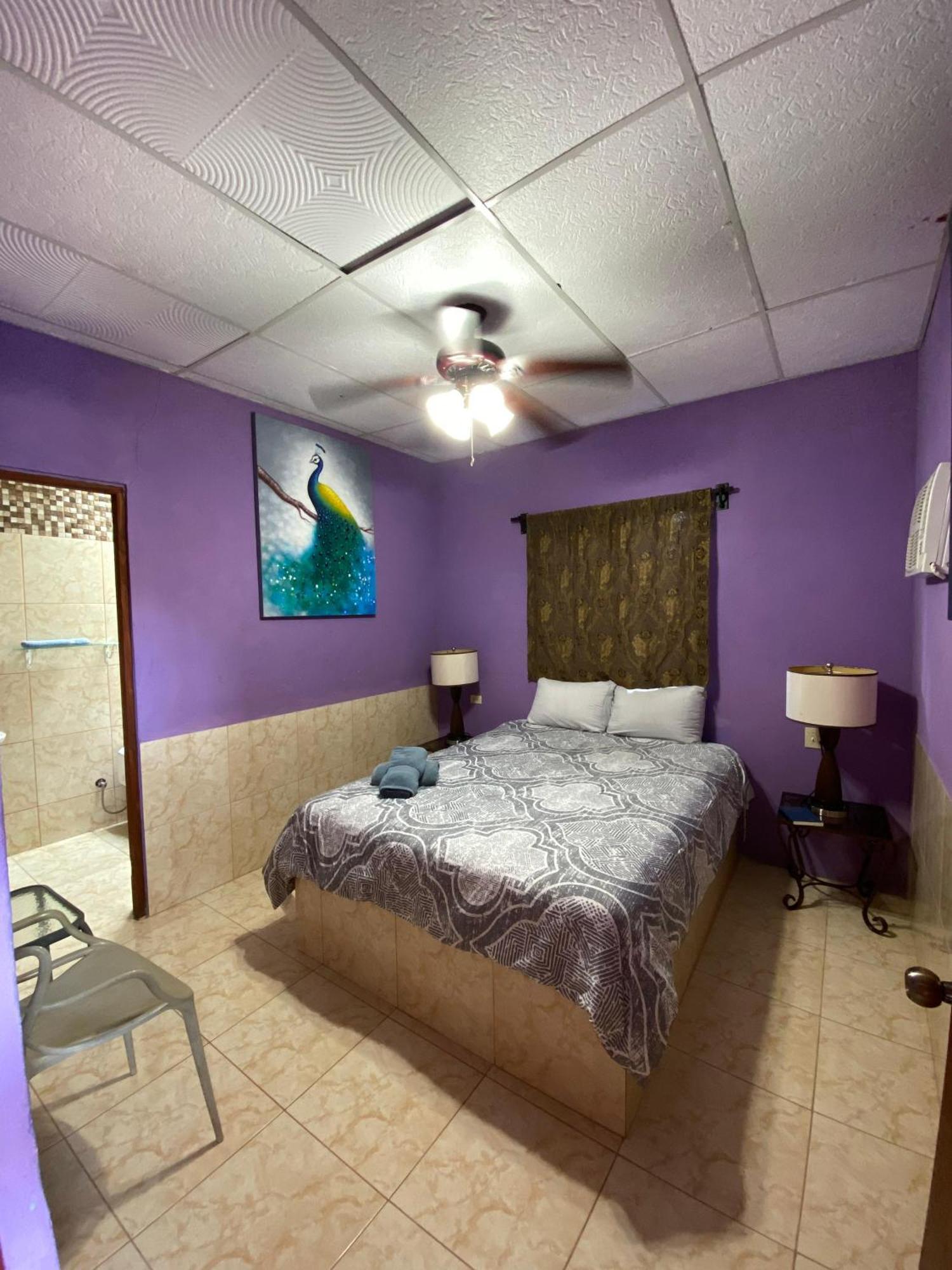 El Valle de Anton Windmill Hostal מראה חיצוני תמונה