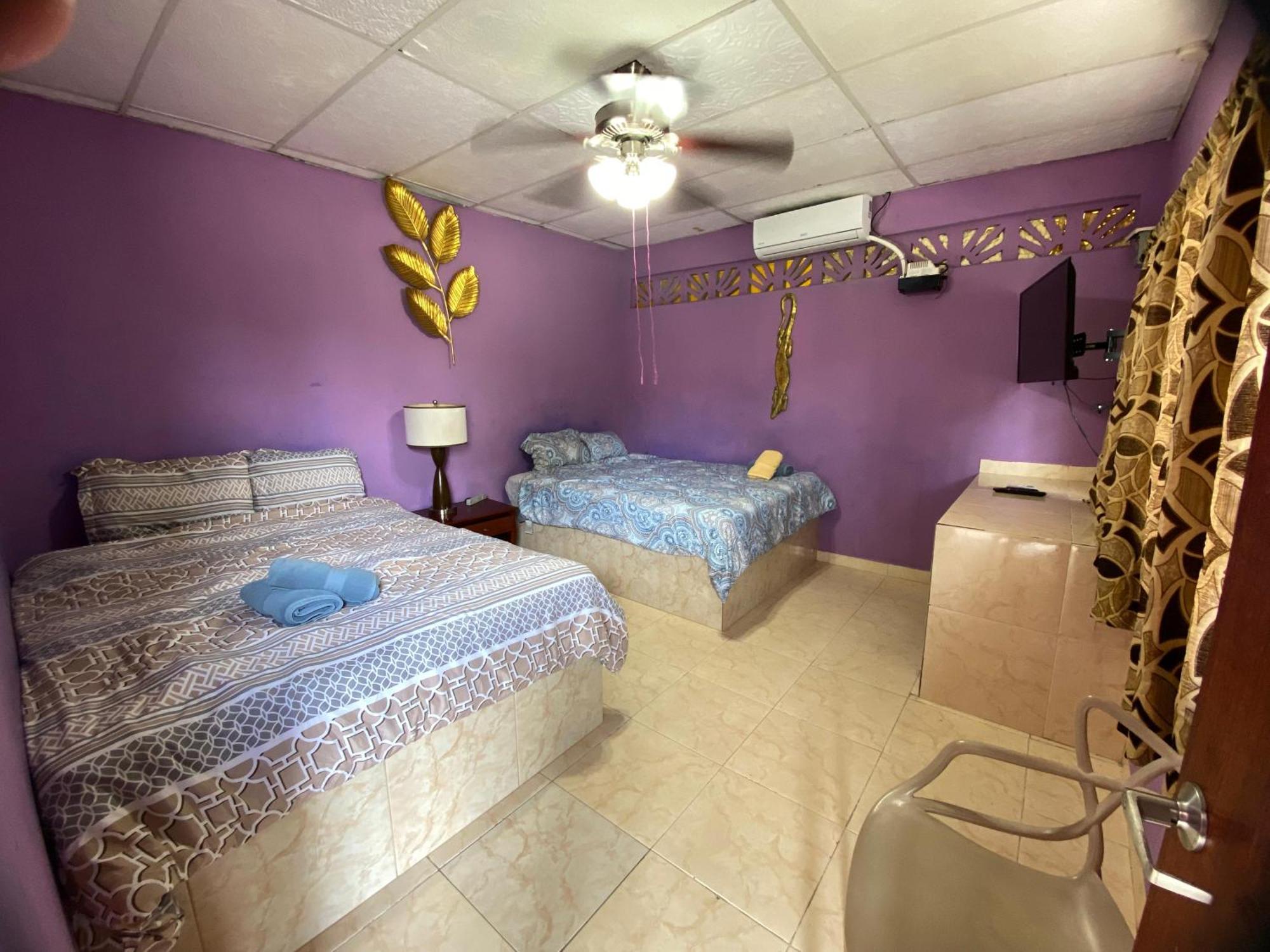 El Valle de Anton Windmill Hostal מראה חיצוני תמונה