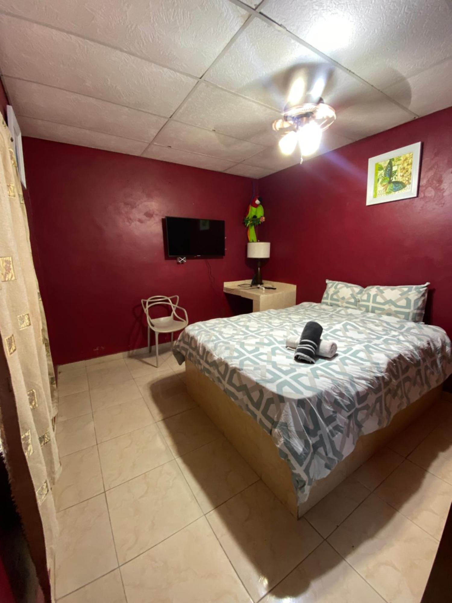 El Valle de Anton Windmill Hostal מראה חיצוני תמונה